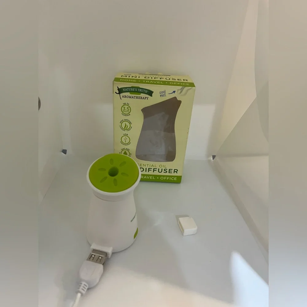 White Mini Diffuser - Picture 9 of 11